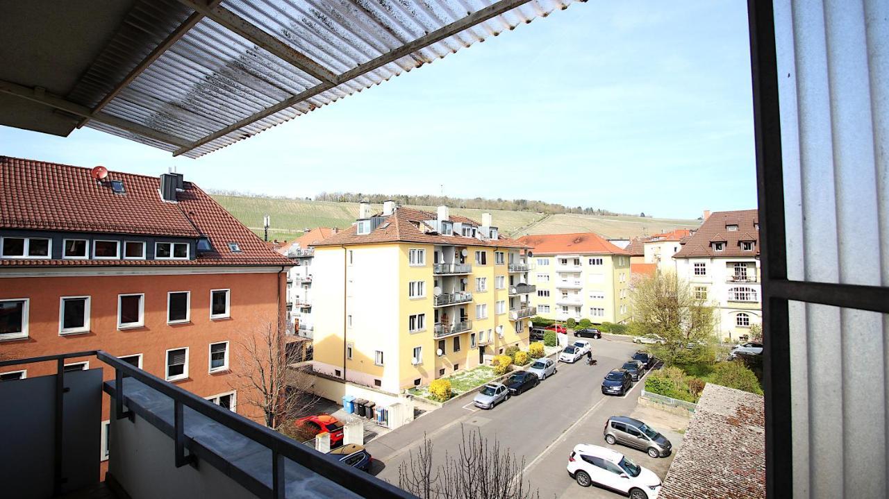 Grosszuegige Stadtwohnung - Garage, Balkon Wurtzburgo Exterior foto