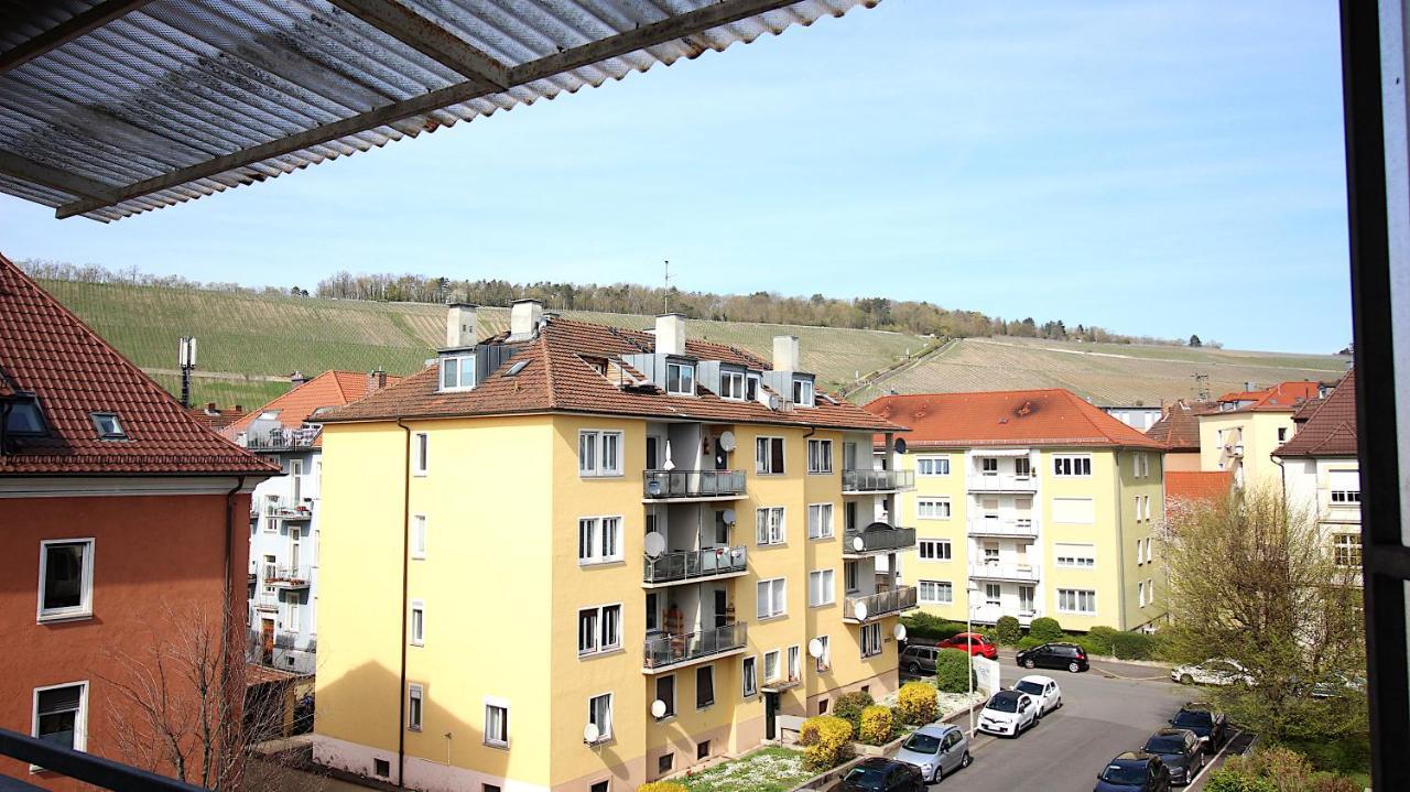 Grosszuegige Stadtwohnung - Garage, Balkon Wurtzburgo Exterior foto